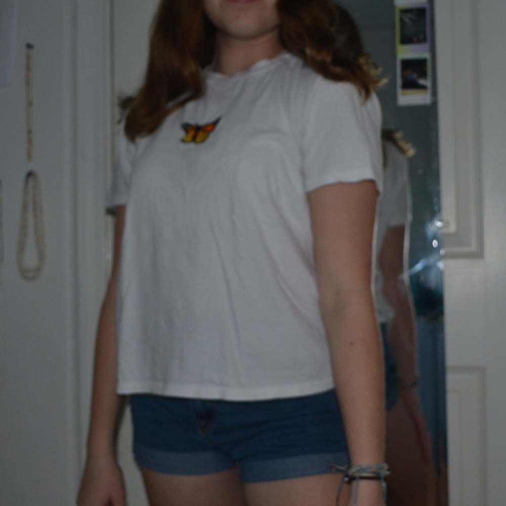 Butterfly Brandy Melville Tshirt